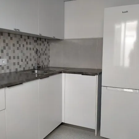 Semesterbostad Feliz *