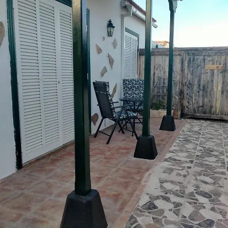 Feliz *